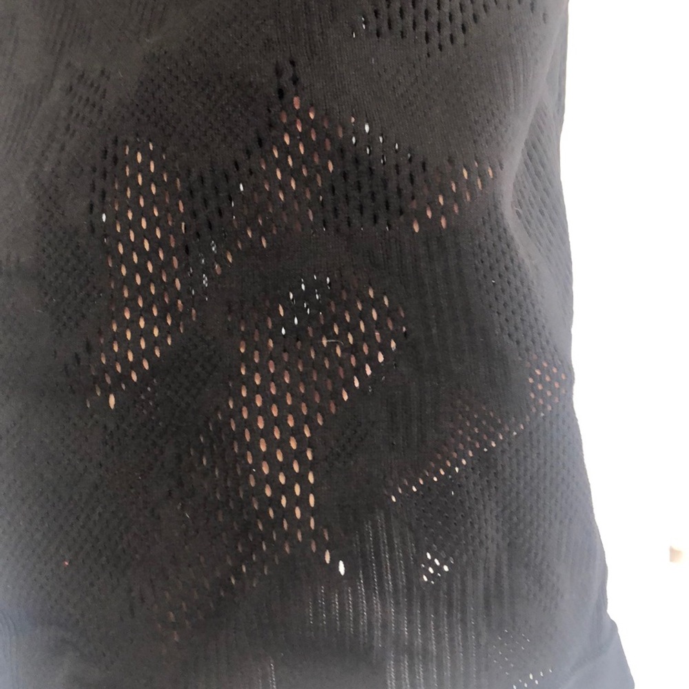 Fabletics tank - Picture 2 of 3